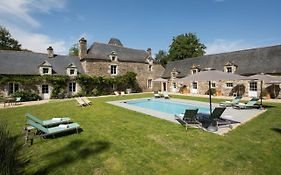 MANOIR DU VAU D ARZ gîtes et chambres d hôtes avec piscine